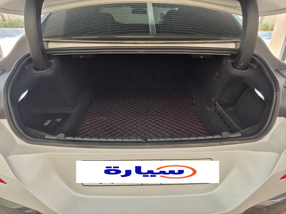 بي ام دبليو الفئة الثامنة M850i xDrive 2022 