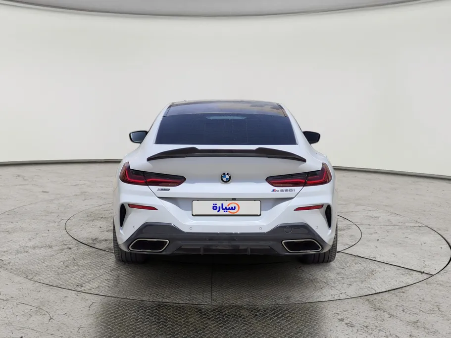 بي ام دبليو الفئة الثامنة M850i xDrive 2022 