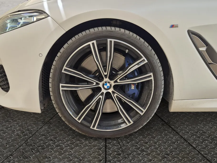 بي ام دبليو الفئة الثامنة M850i xDrive 2022 