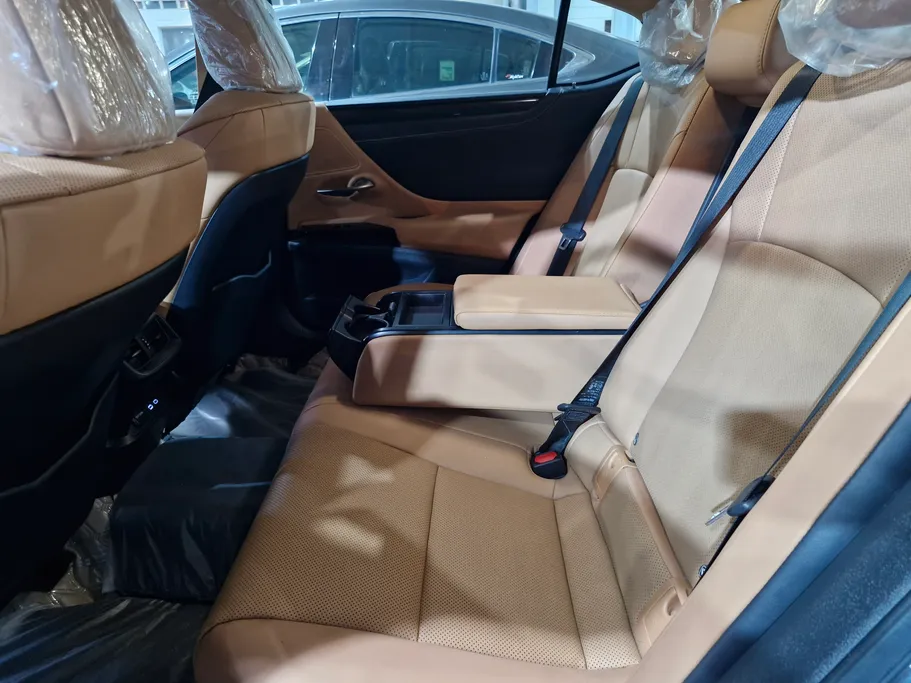 لكزس ES 350 2023 
