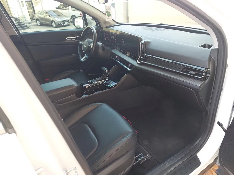 2021 Kia Sportage EX 