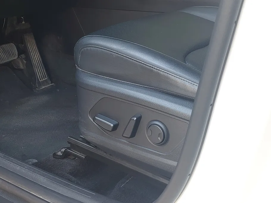 2021 Kia Sportage EX 