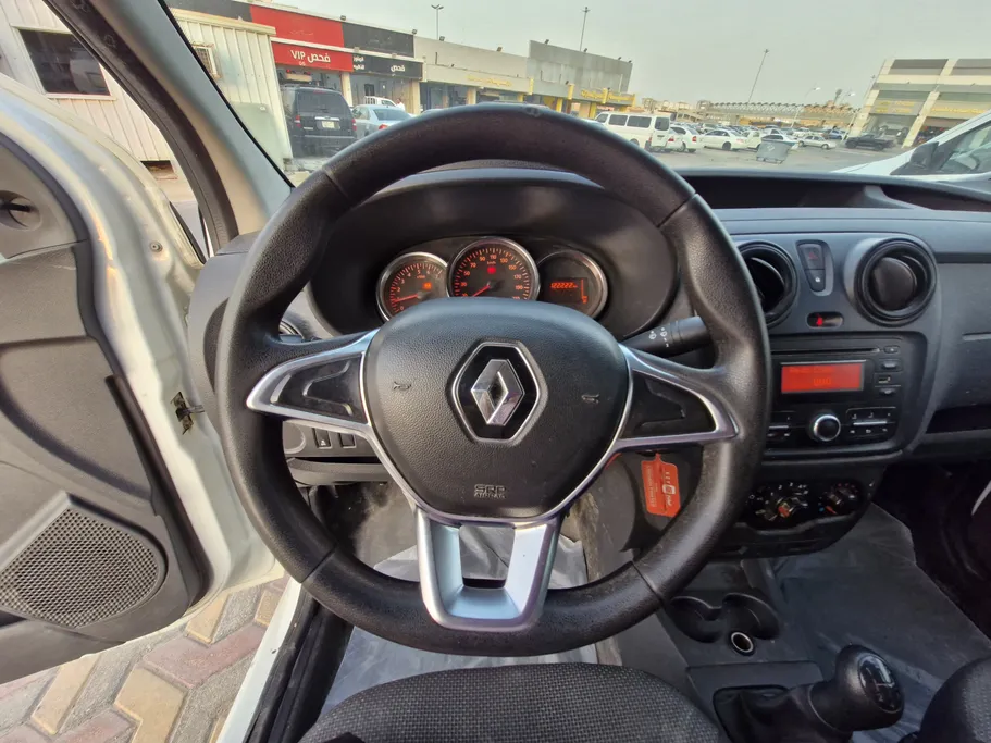 2021 Renault Docker Van بضاعة 