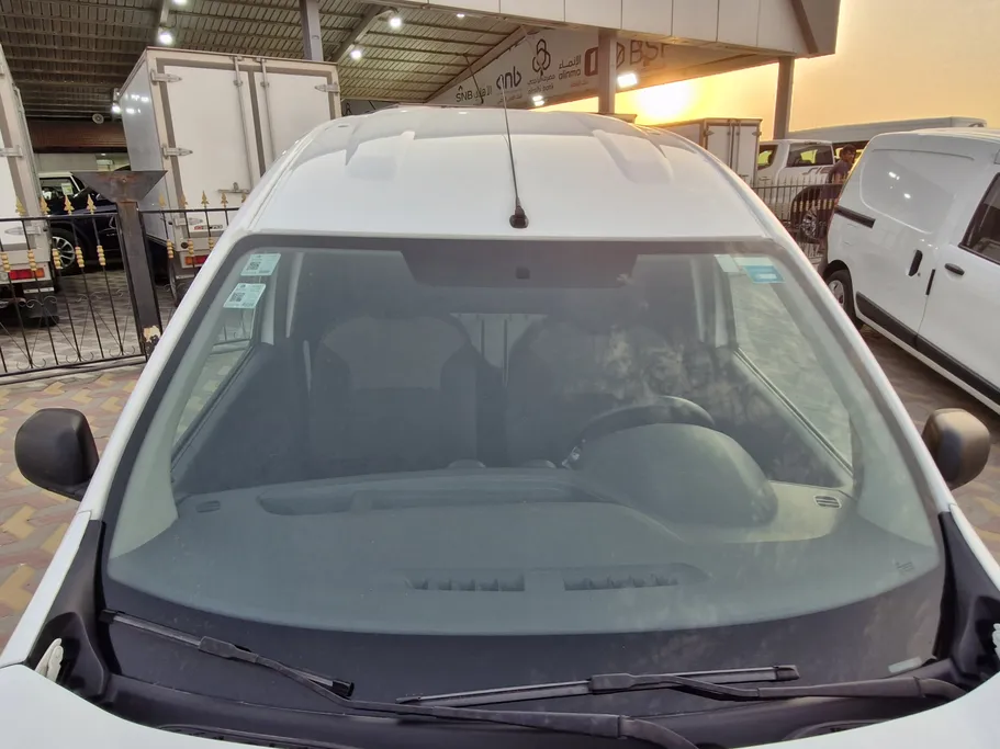 2021 Renault Docker Van بضاعة 