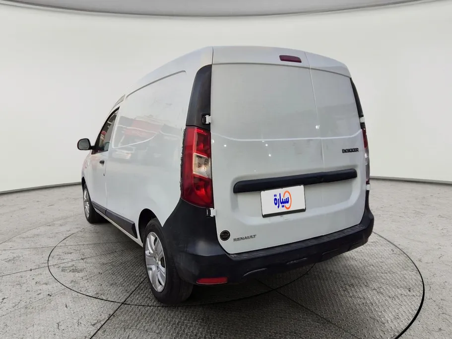 2021 Renault Docker Van بضاعة 