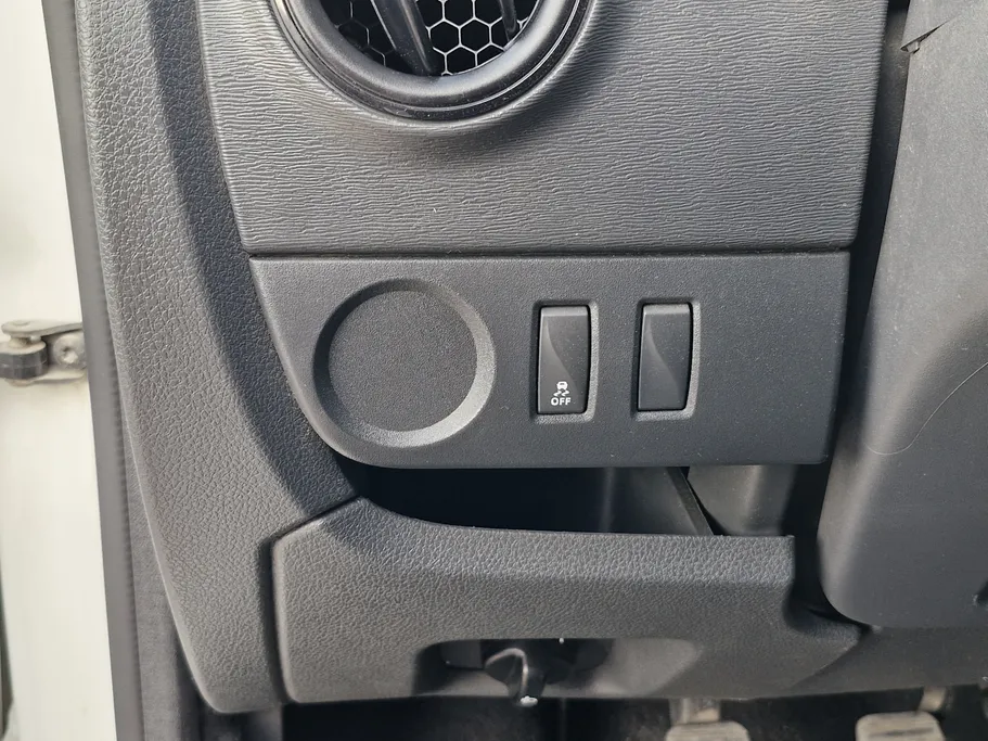 2020 Renault Docker Van بضاعة 
