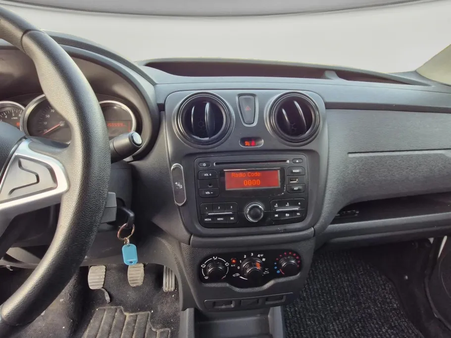 2020 Renault Docker Van بضاعة 