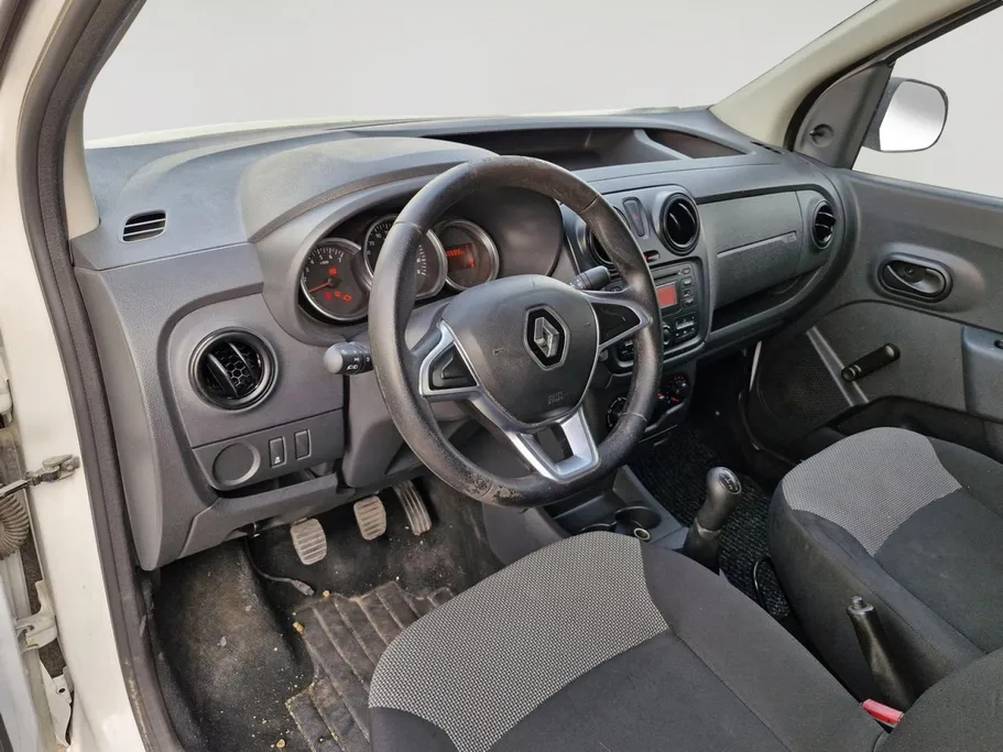 2020 Renault Docker Van بضاعة 