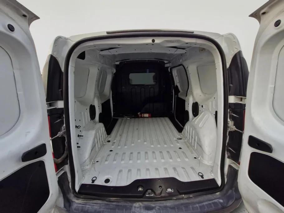 2020 Renault Docker Van بضاعة 
