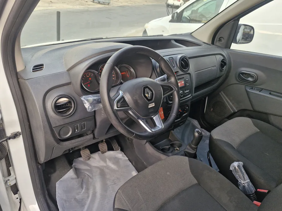 2021 Renault Docker Van بضاعة 