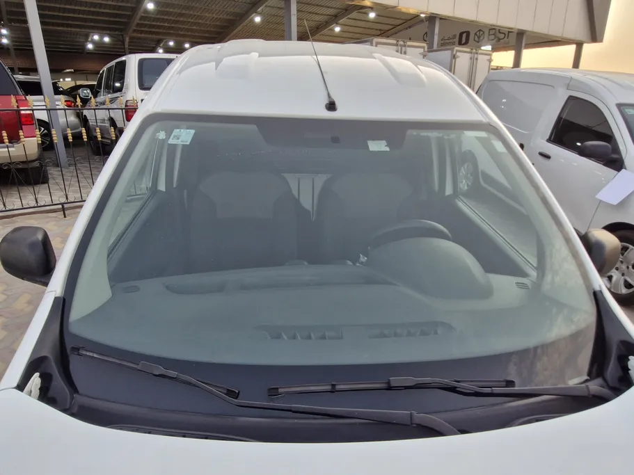 2021 Renault Docker Van بضاعة 