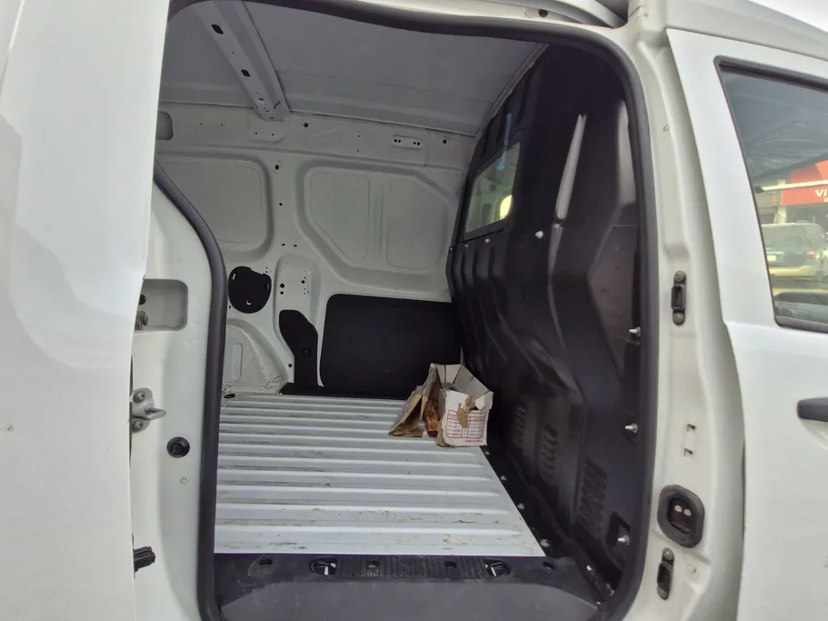 2021 Renault Docker Van بضاعة 