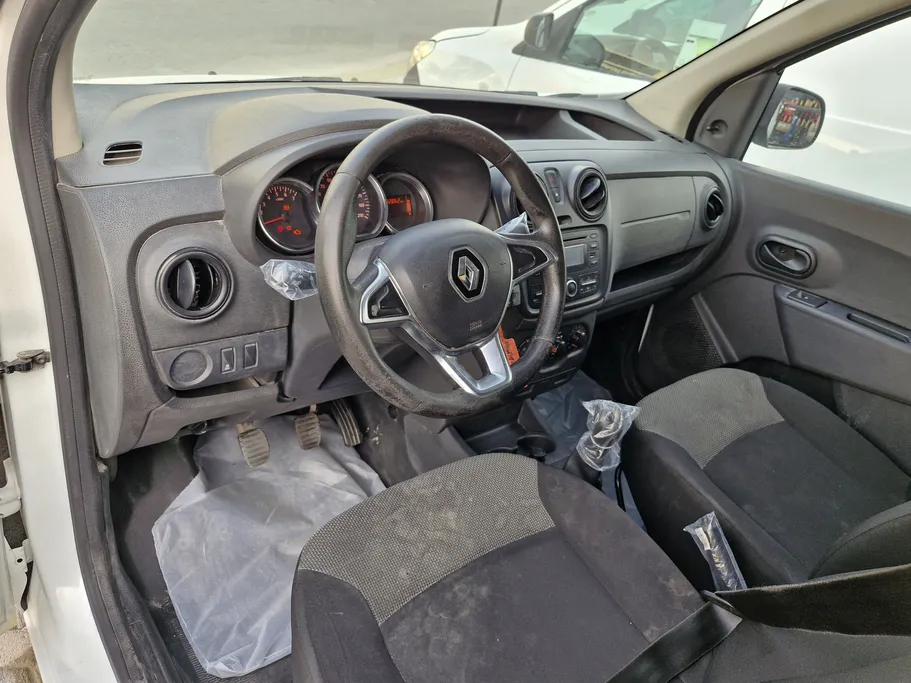 2021 Renault Docker Van بضاعة 