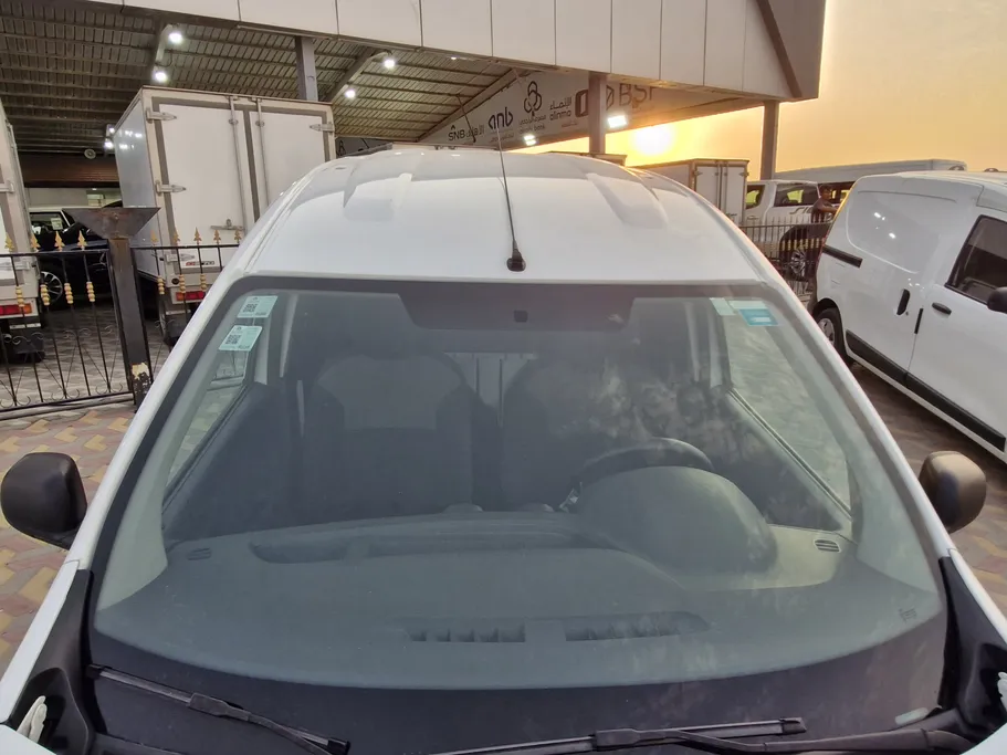2021 Renault Docker Van بضاعة 