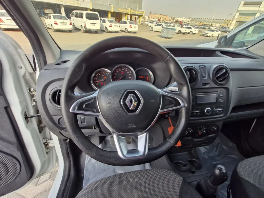 2021 Renault Docker Van بضاعة 