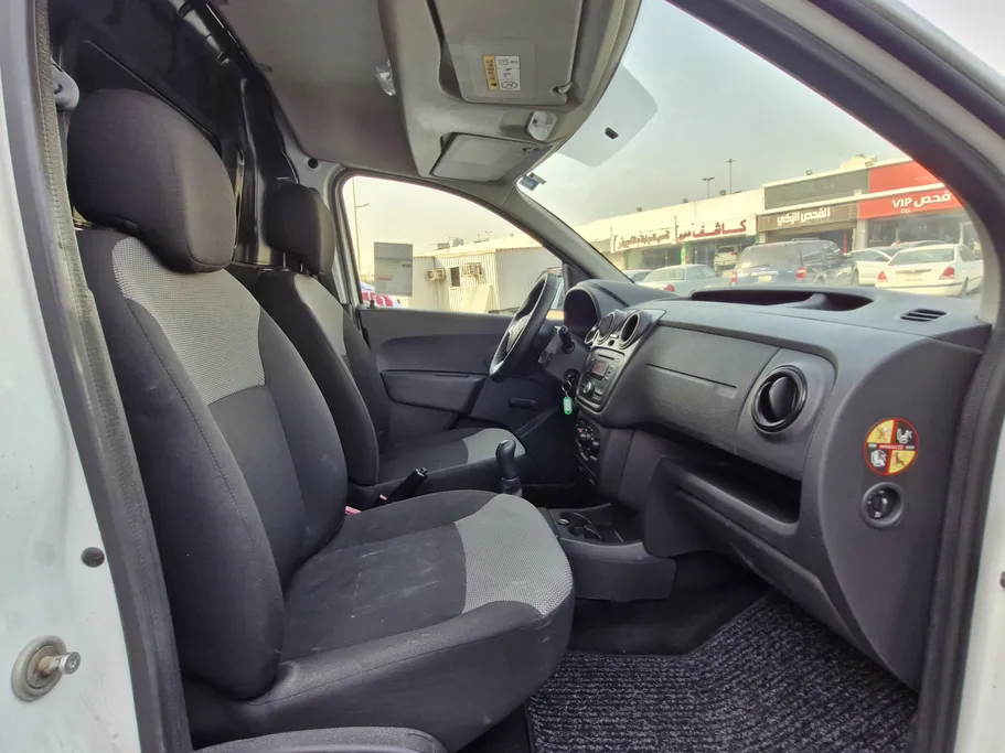 2020 Renault Docker Van بضاعة 