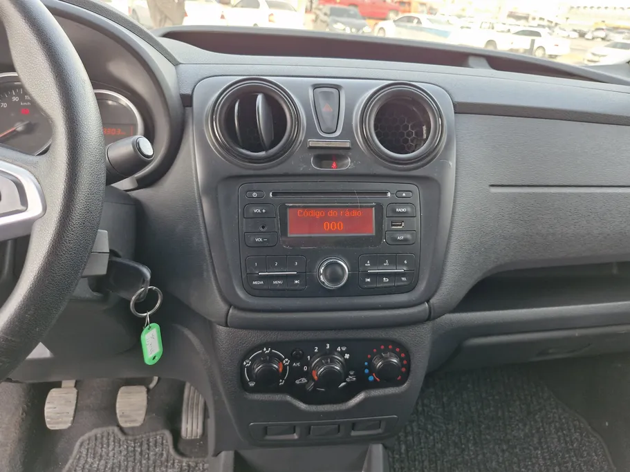2020 Renault Docker Van بضاعة 