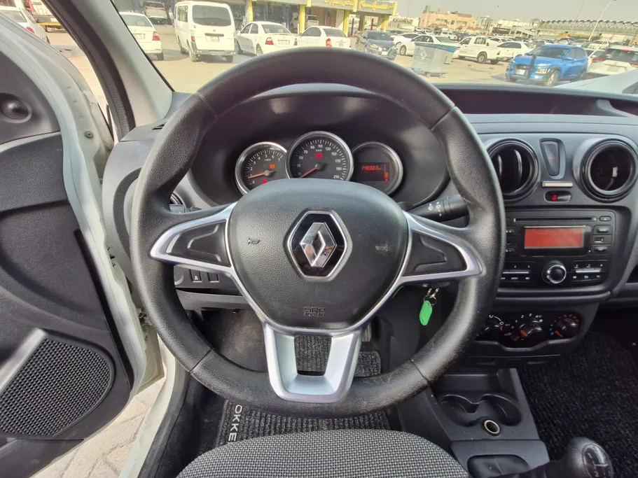 2020 Renault Docker Van بضاعة 