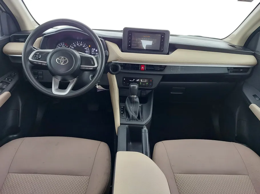 2023 Toyota Yaris  Y 