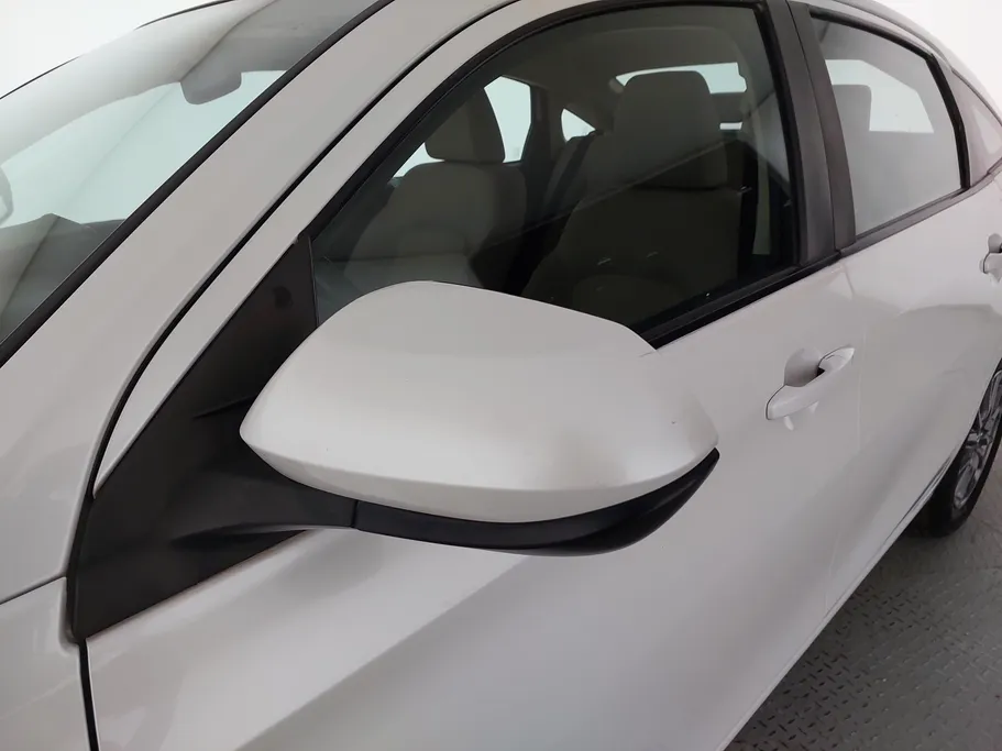 2023 Toyota Yaris  Y 