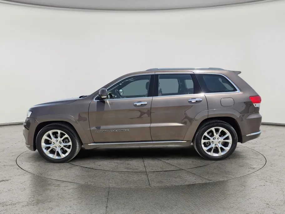 2020 Jeep Grand Cherokee ساميت 