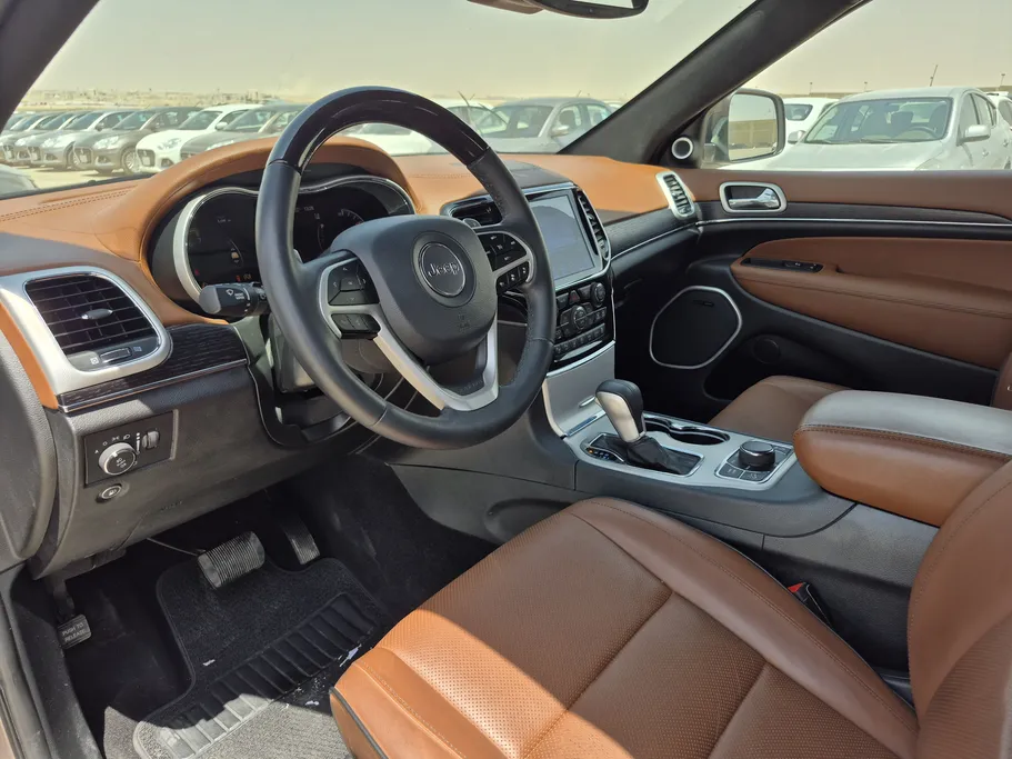 2020 Jeep Grand Cherokee ساميت 
