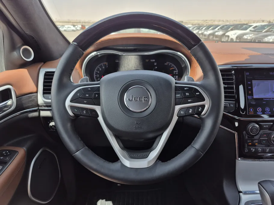 2020 Jeep Grand Cherokee ساميت 