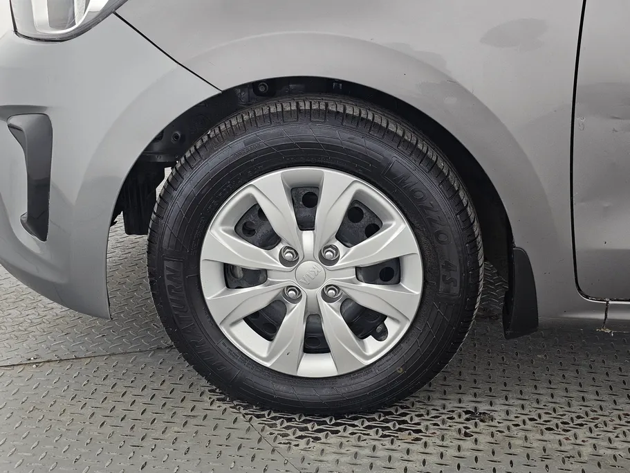 2023 Kia Pegas LX 