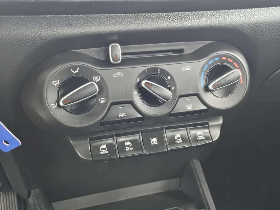 2023 Kia Pegas LX 