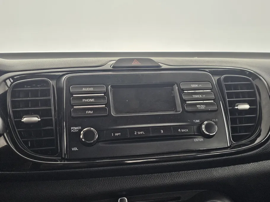2023 Kia Pegas LX 