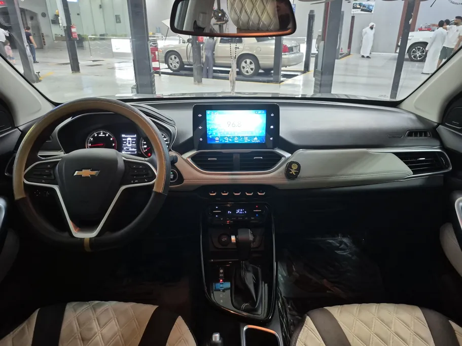 2023 Chevrolet Captiva LT 