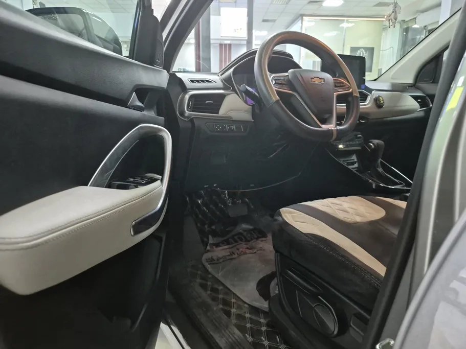 2023 Chevrolet Captiva LT 