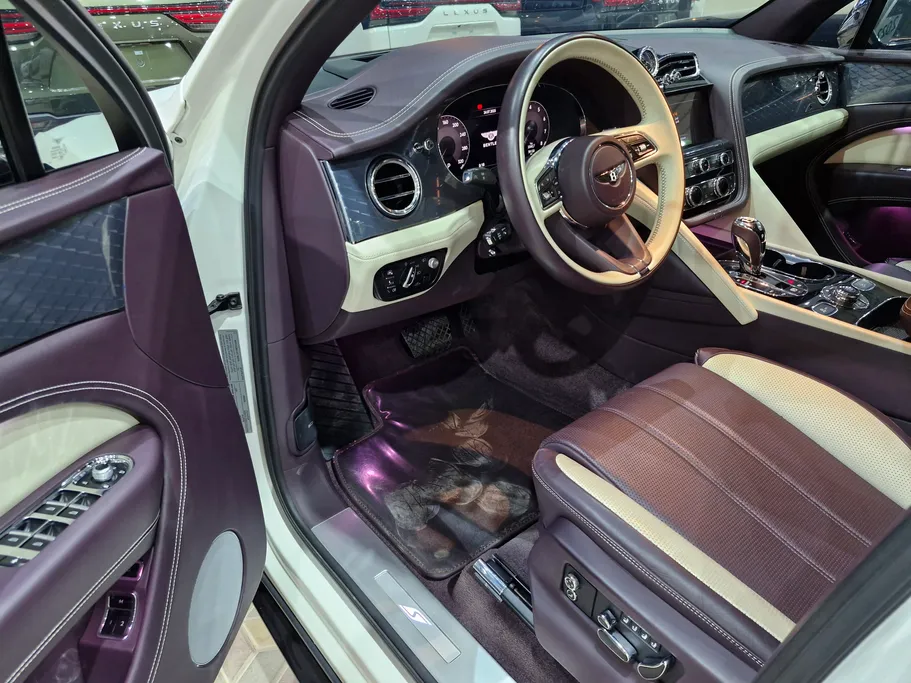 2022 Bentley Bentayga  