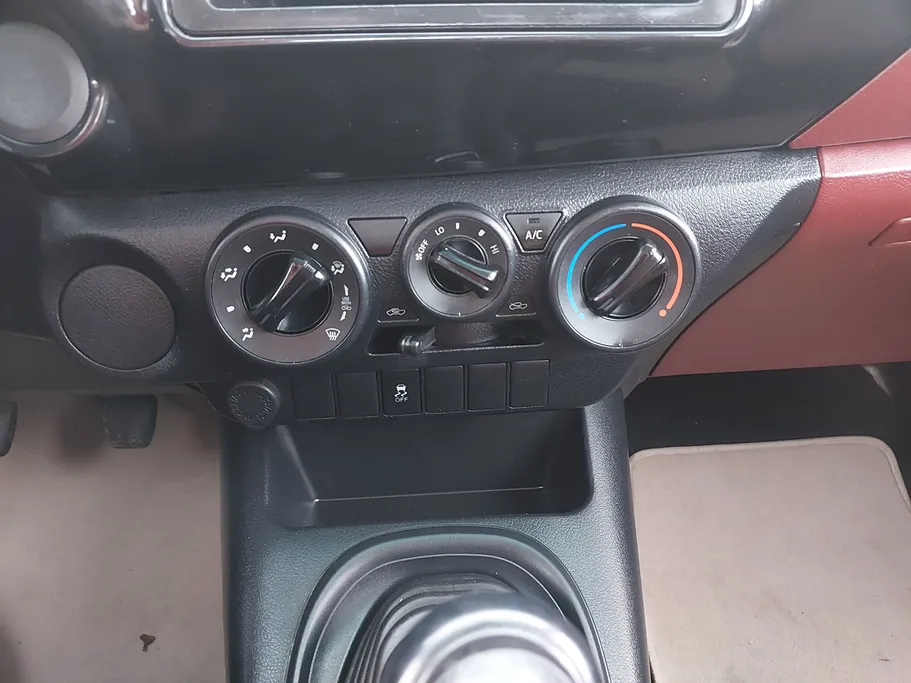 2020 Toyota Hilux GL 