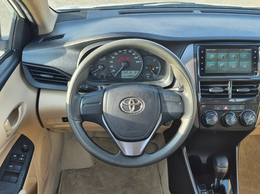 2022 Toyota Yaris  Y 