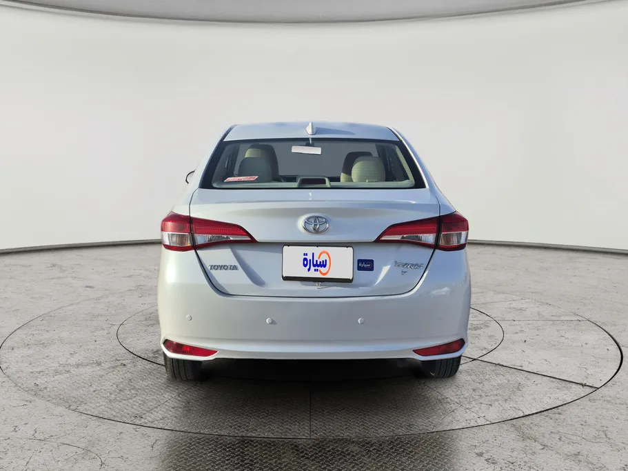 2022 Toyota Yaris  Y 