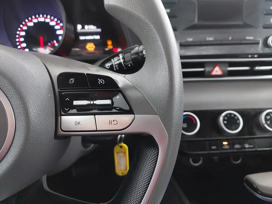 2021 Hyundai Elantra Smart 