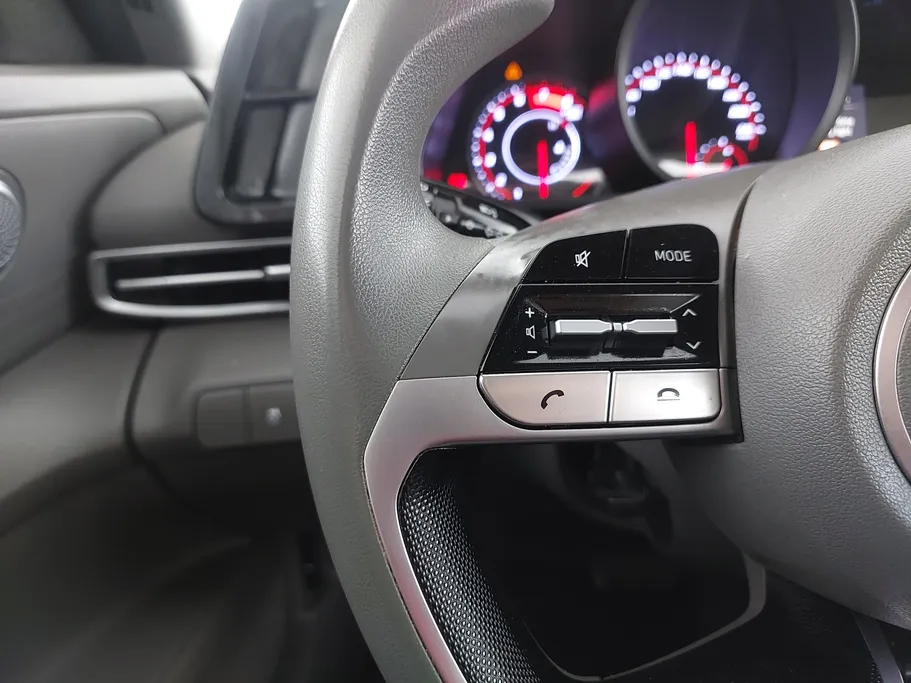 2021 Hyundai Elantra Smart 