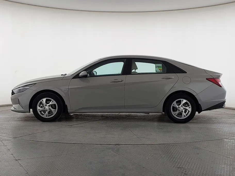 2021 Hyundai Elantra Smart 