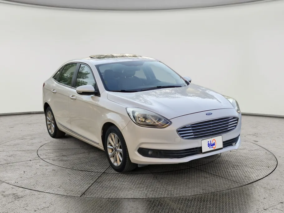 2020 Ford Escort Titanium 