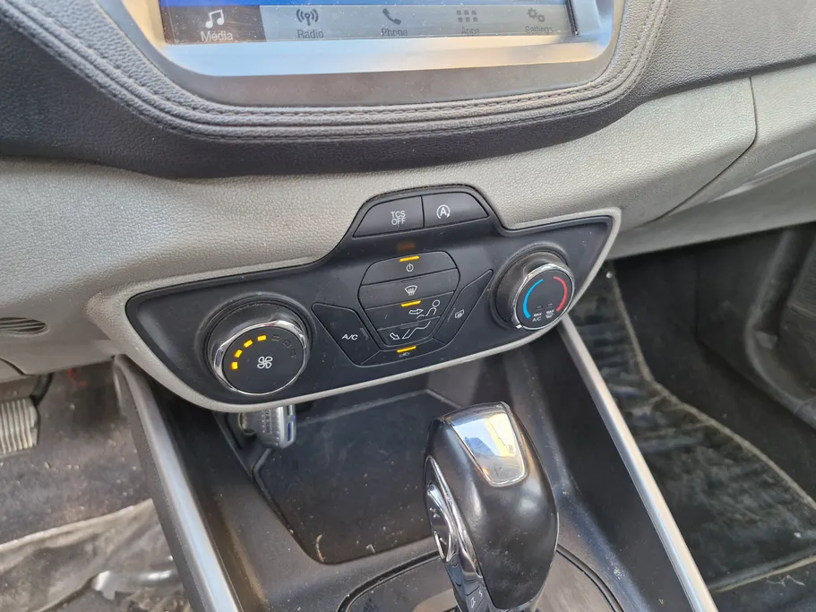 2020 Ford Escort Titanium 