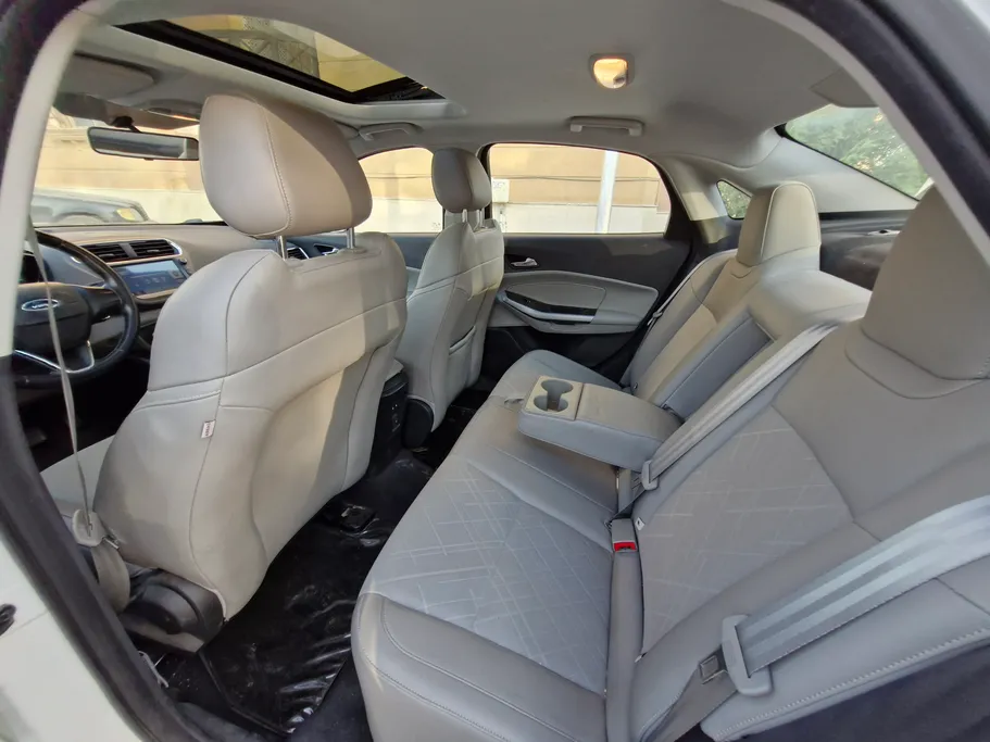 2020 Ford Escort Titanium 