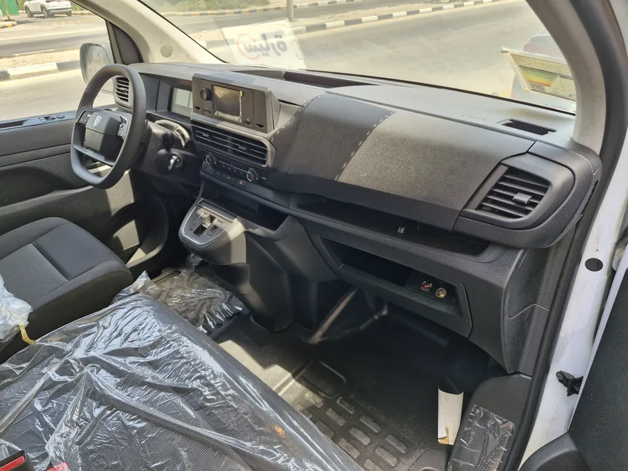 بيجو إكسبرت VAN 2025 