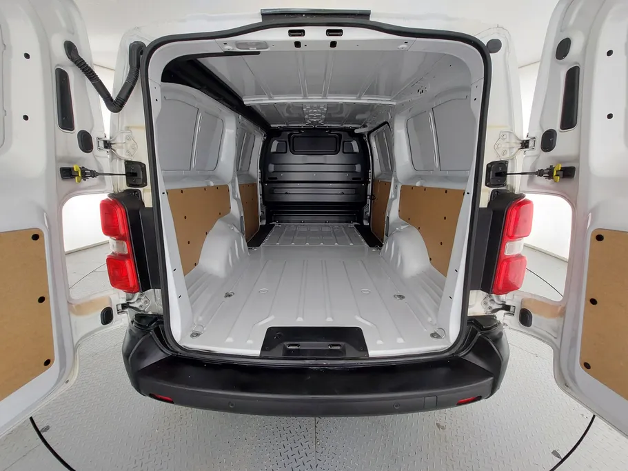 بيجو إكسبرت VAN 2025 