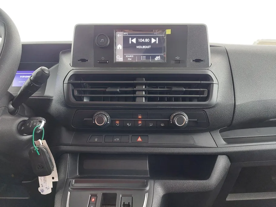 بيجو إكسبرت VAN 2025 