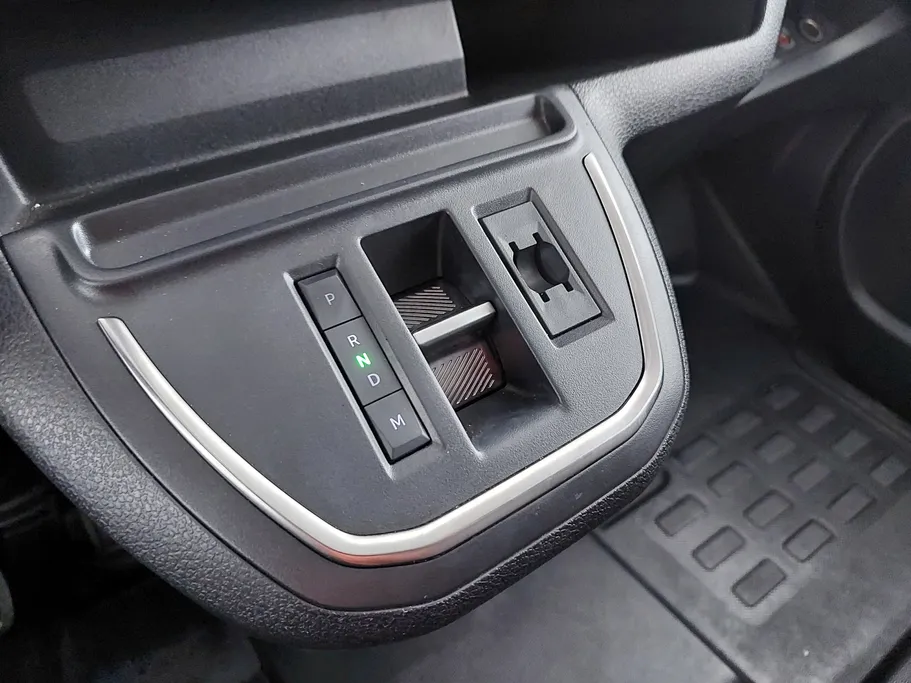 بيجو إكسبرت VAN 2025 