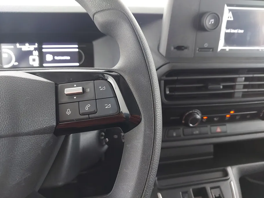بيجو إكسبرت VAN 2025 