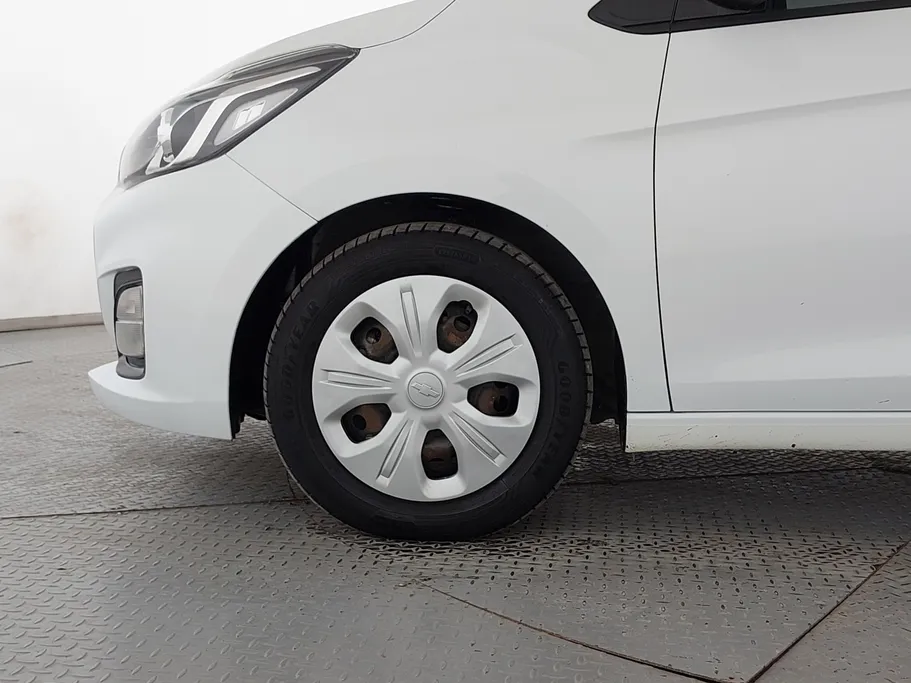 2021 Chevrolet Spark LS 