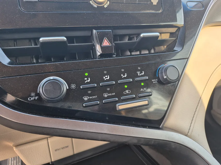 2021 Toyota Camry  LE 