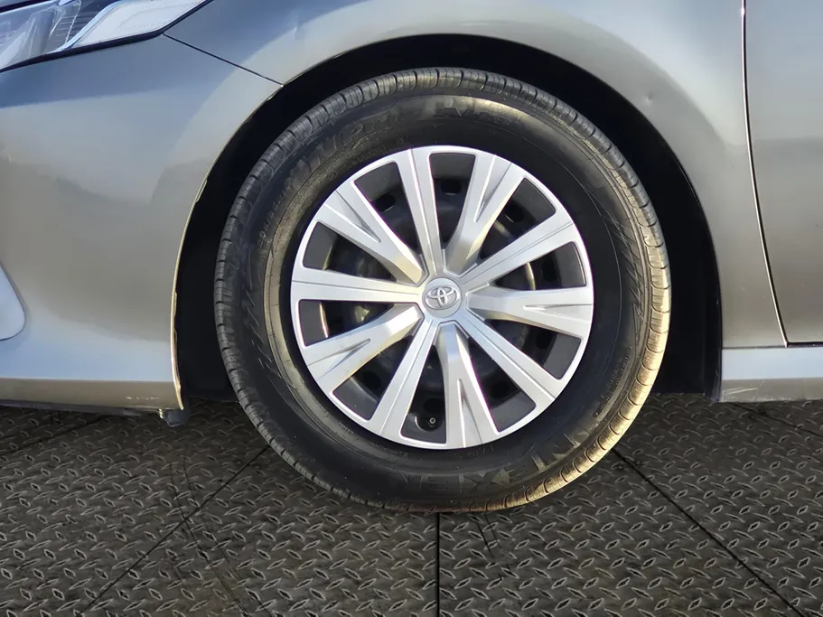 2021 Toyota Camry  LE 